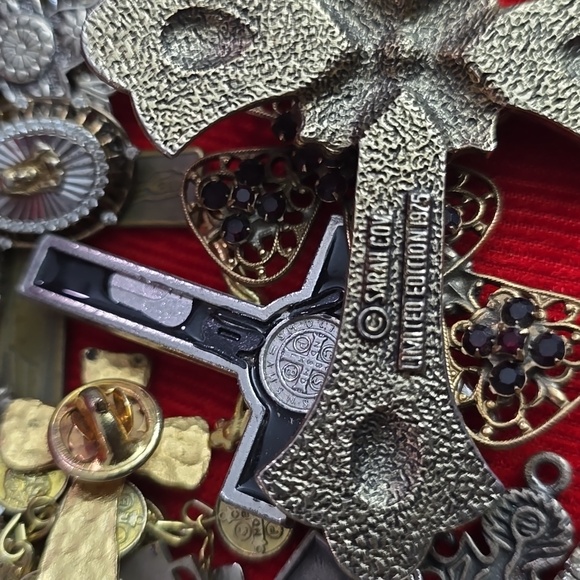 Religious Jewelry - Picture 12 of 12